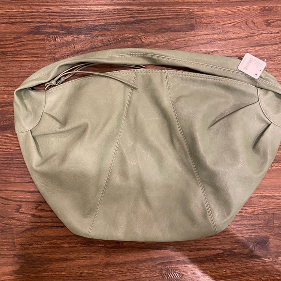 Free People NWT Slouchy Carryall in Spearmint - Picture 4 of 10